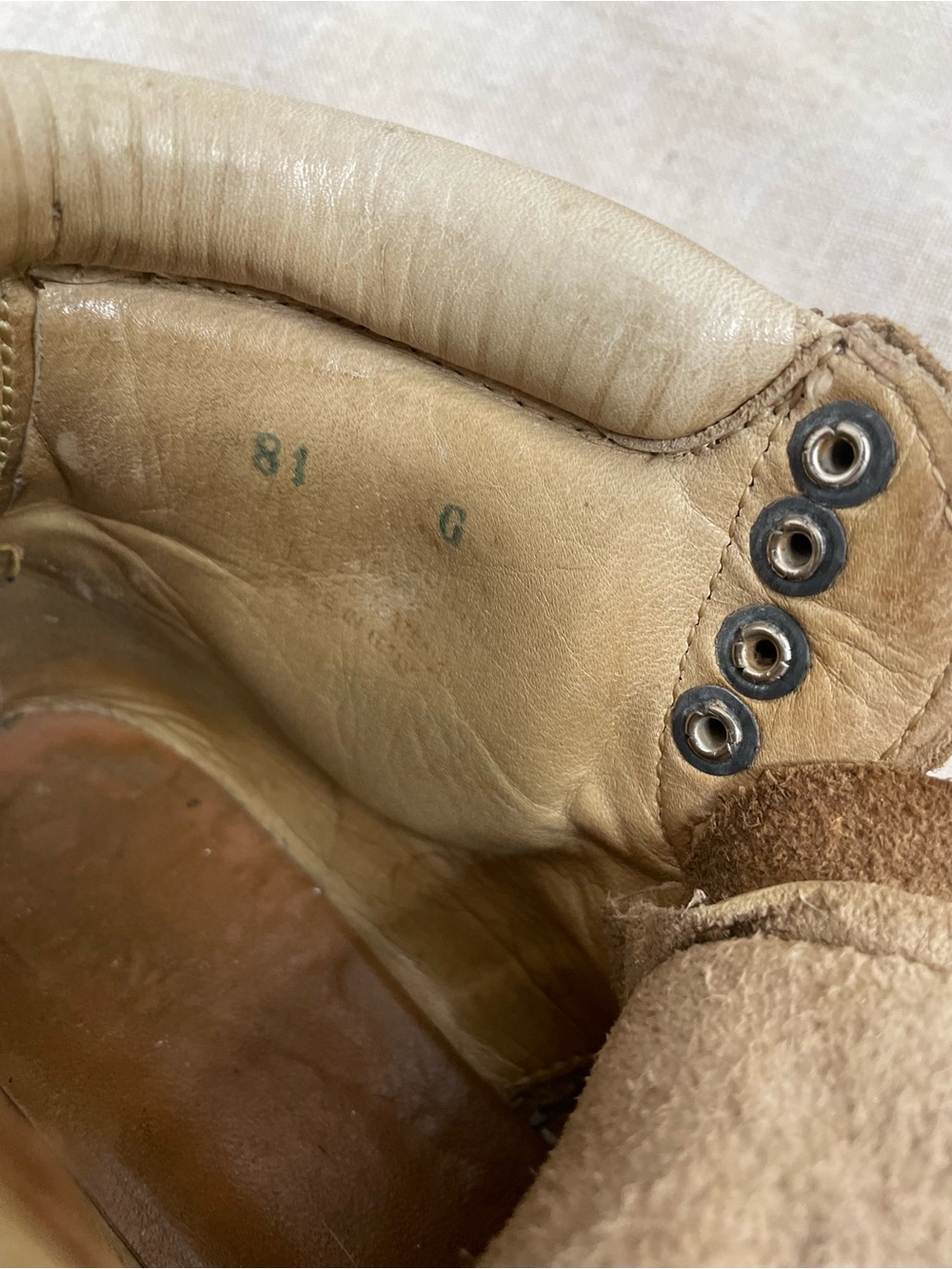 Vintage Vasque Brown Leather Mountaineering Hiking Boots - Vibram Sole - Picture 13 of 13